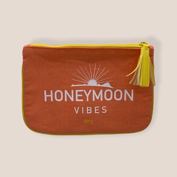 NWT Wool + Pepper Co. HONEYMOON VIBES Cosmetic Bag - Picture 1 of 3